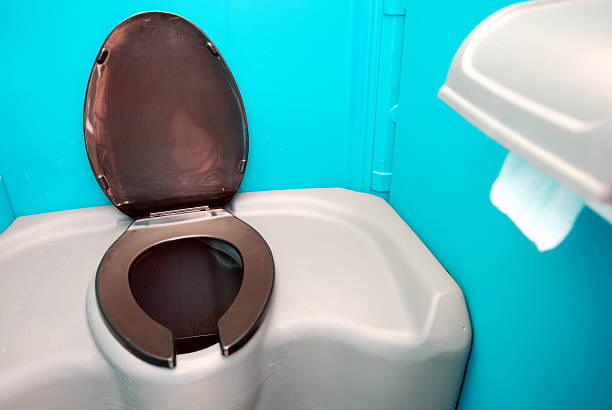 Best Portable toilet rental cost  in Gwinn, MI